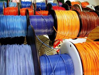 Jacketing power cables